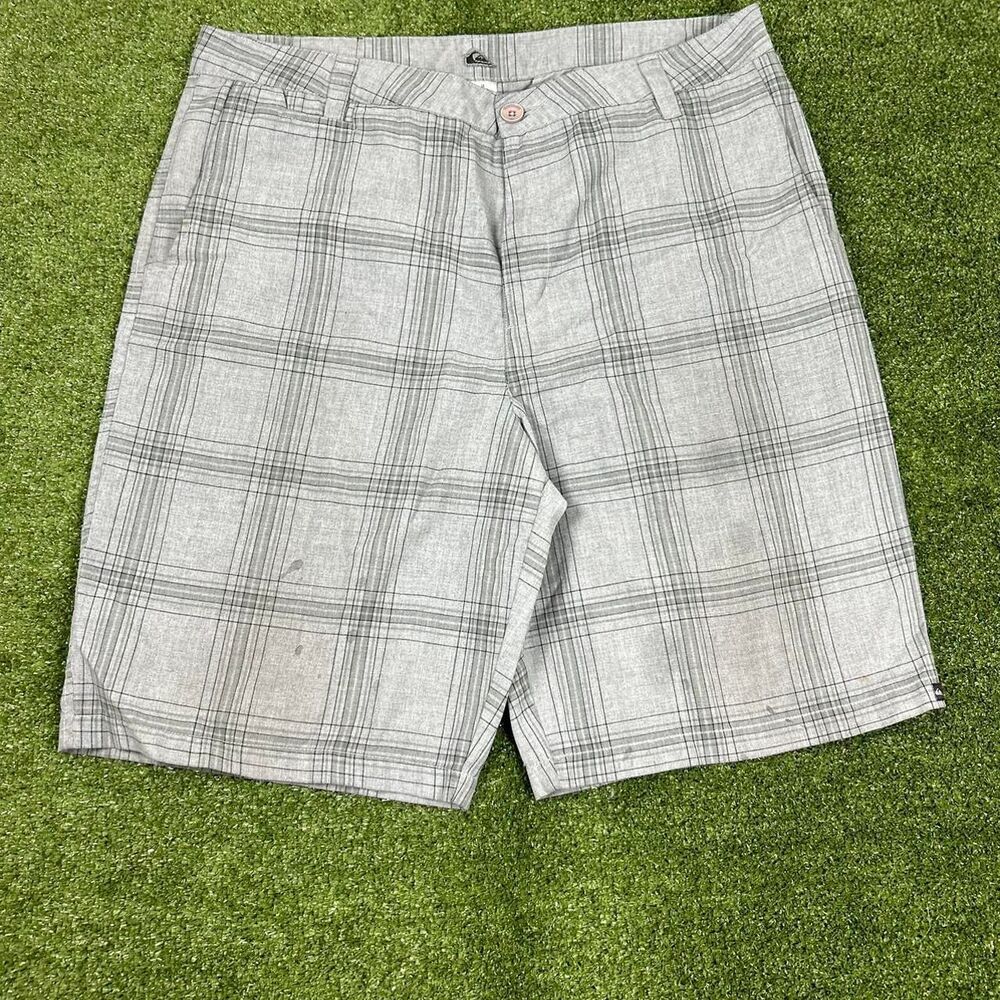 Quiksilver Men's Grey Shorts